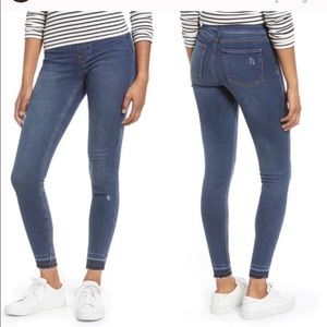 Spanx Distressed Ankle Skinny Jeans Raw Hem Size M